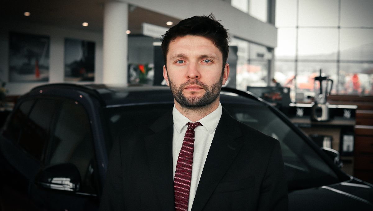 Jarosław Piechura Doradca ds. Sprzedaży Samochodów BMW